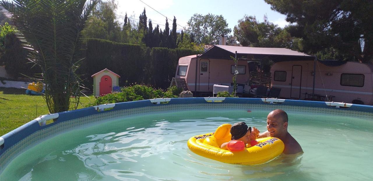 Caravana- Glamping Casa Tortuga La Nucia Exterior photo